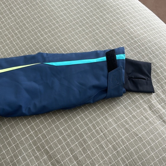 Obermeyer Boys Mach 12 Insulated Jacket - Picture 4 of 16